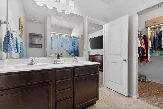 6919 Silver Moon Road NW, Albuquerque, NM 87114