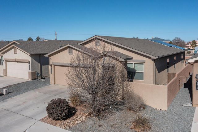 6919 Silver Moon Road NW, Albuquerque, NM 87114