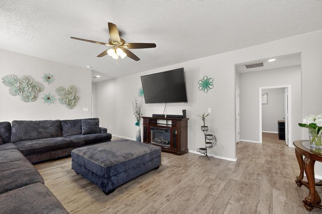 6919 Silver Moon Road NW, Albuquerque, NM 87114