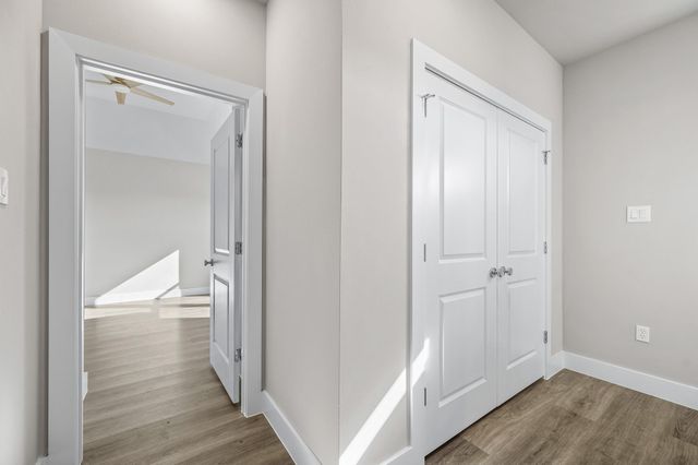 6702 Metro Blvd 16, Houston, TX 77083