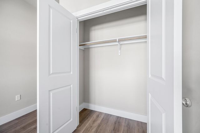 6702 Metro Blvd 16, Houston, TX 77083