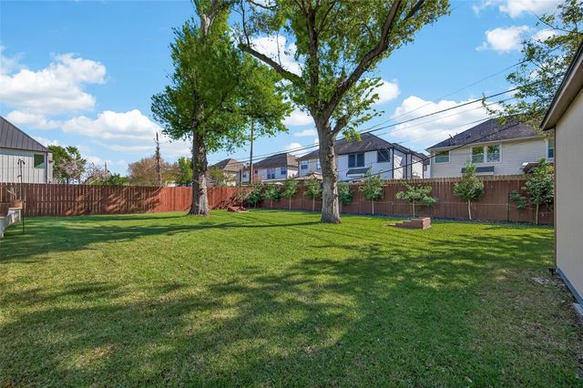 1314 Caywood Lane, Houston, TX 77055