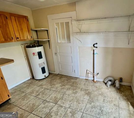 1716 Hatch Parkway N, Baxley, GA 31513