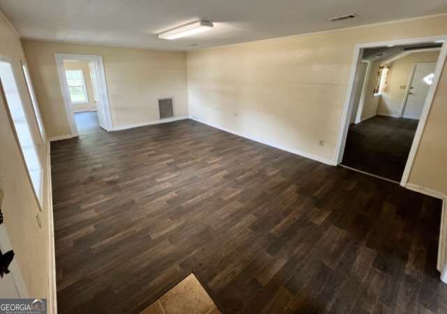 1716 Hatch Parkway N, Baxley, GA 31513