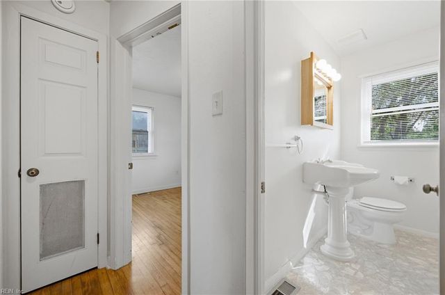 5949 Jerry CT, Norfolk, VA 23502