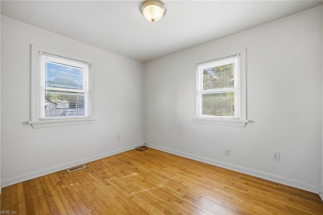 5949 Jerry CT, Norfolk, VA 23502