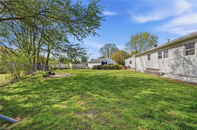 5949 Jerry CT, Norfolk, VA 23502