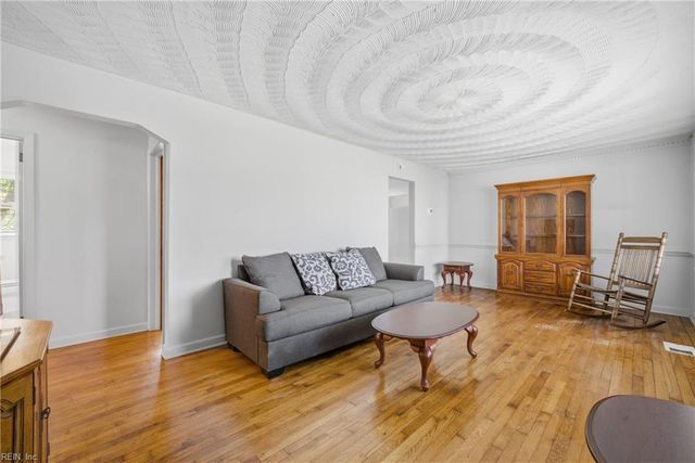 5949 Jerry CT, Norfolk, VA 23502