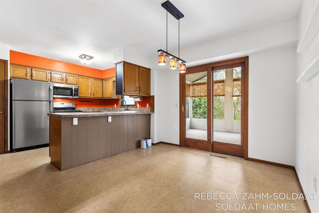 2370 Kent Boulevard, Grand Rapids, MI 49503