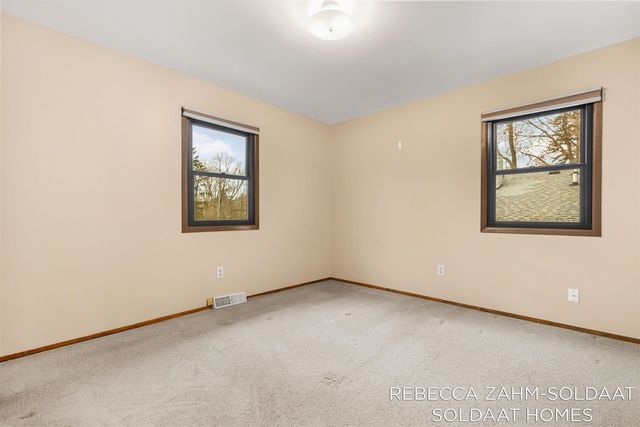 2370 Kent Boulevard, Grand Rapids, MI 49503