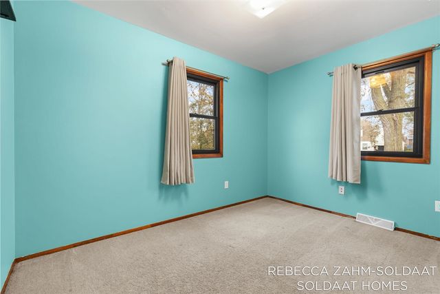 2370 Kent Boulevard, Grand Rapids, MI 49503