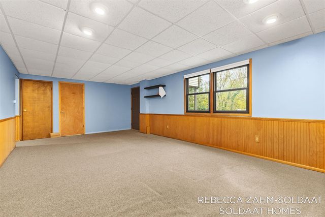 2370 Kent Boulevard, Grand Rapids, MI 49503