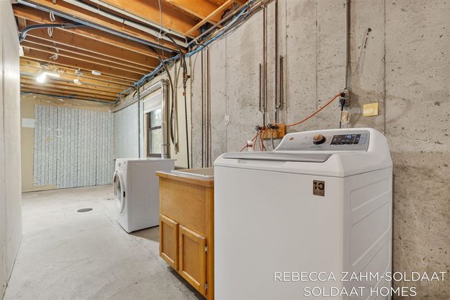 2370 Kent Boulevard, Grand Rapids, MI 49503