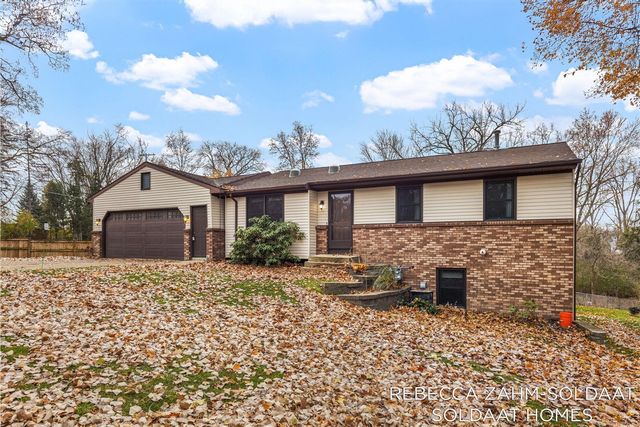 2370 Kent Boulevard, Grand Rapids, MI 49503