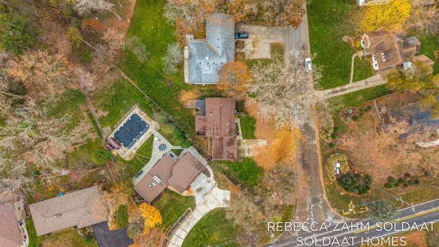 2370 Kent Boulevard, Grand Rapids, MI 49503