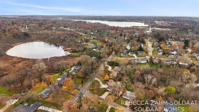 2370 Kent Boulevard, Grand Rapids, MI 49503