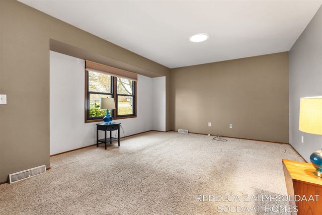 2370 Kent Boulevard, Grand Rapids, MI 49503