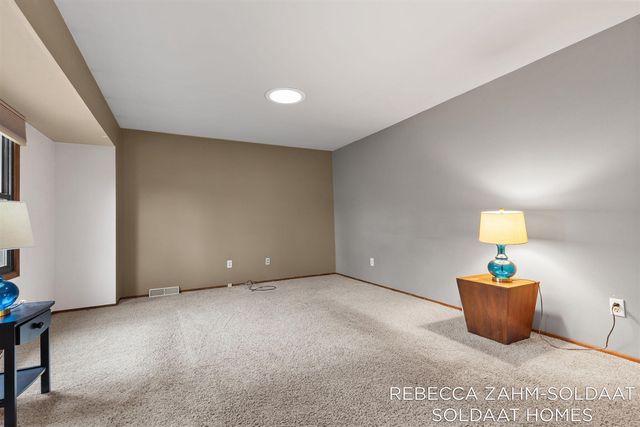 2370 Kent Boulevard, Grand Rapids, MI 49503