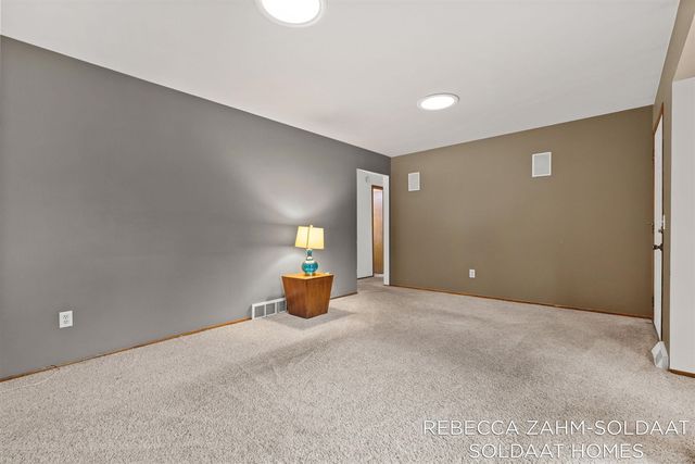 2370 Kent Boulevard, Grand Rapids, MI 49503