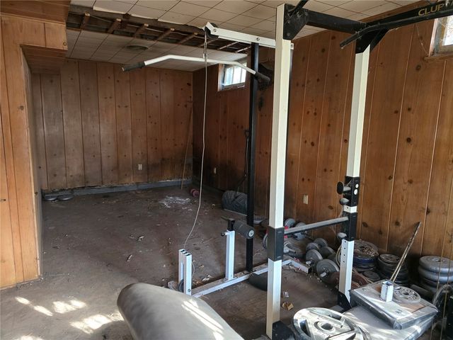 6 Kirkwood Circle, Iowa City, IA 52240