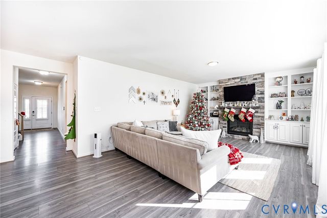 9117 Fenshaw Ct, Mechanicsville, VA 23116