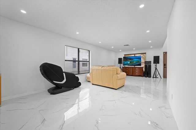 2340 Fairmont Avenue, Miramar, FL 33025