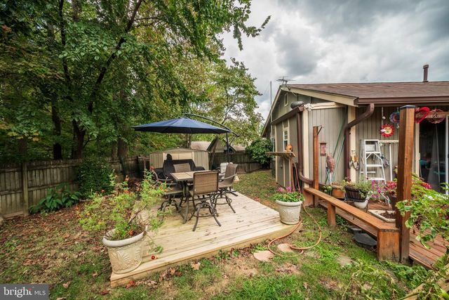 11 AQUARIUS CT, Silver Spring, MD 20906