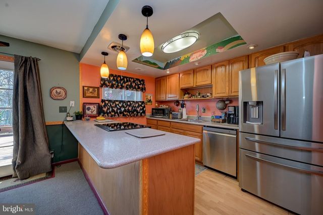 11 AQUARIUS CT, Silver Spring, MD 20906