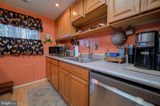 11 AQUARIUS CT, Silver Spring, MD 20906