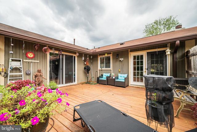 11 AQUARIUS CT, Silver Spring, MD 20906