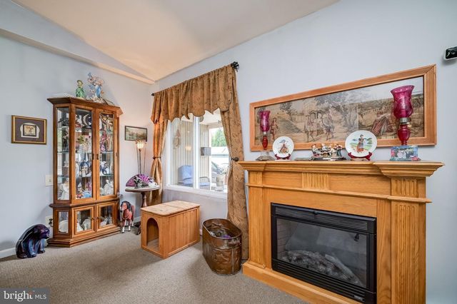 11 AQUARIUS CT, Silver Spring, MD 20906