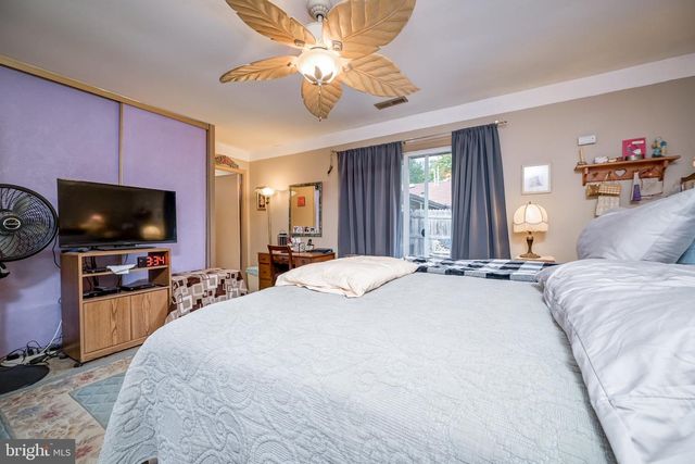 11 AQUARIUS CT, Silver Spring, MD 20906