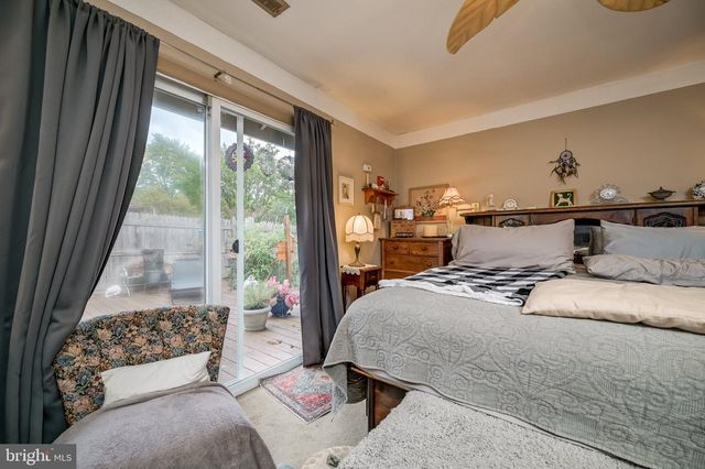 11 AQUARIUS CT, Silver Spring, MD 20906