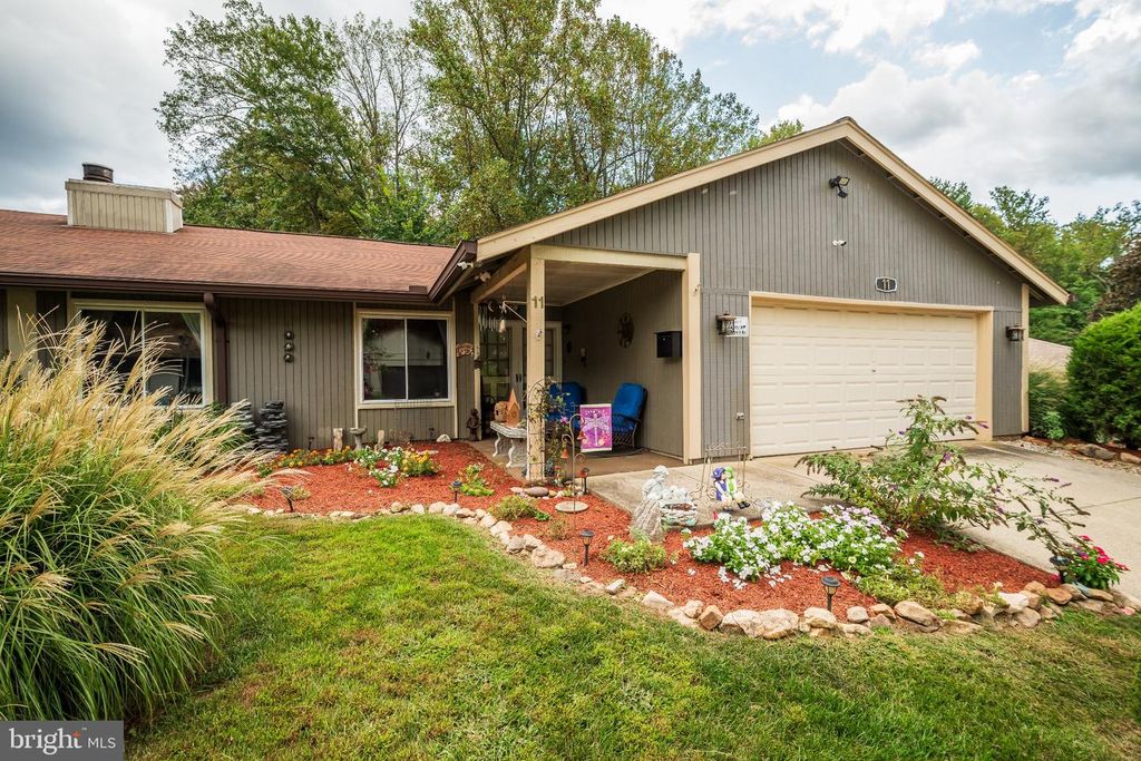 11 AQUARIUS CT, Silver Spring, MD 20906