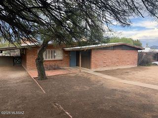 7017 E Luana Drive, Tucson, AZ 85710