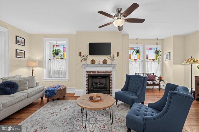 330 GATES ST, Philadelphia, PA 19128