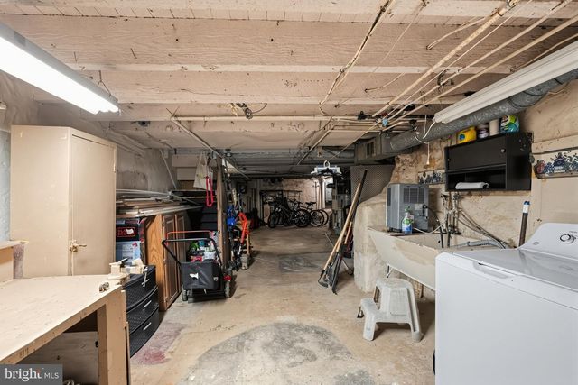330 GATES ST, Philadelphia, PA 19128