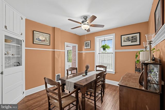 330 GATES ST, Philadelphia, PA 19128