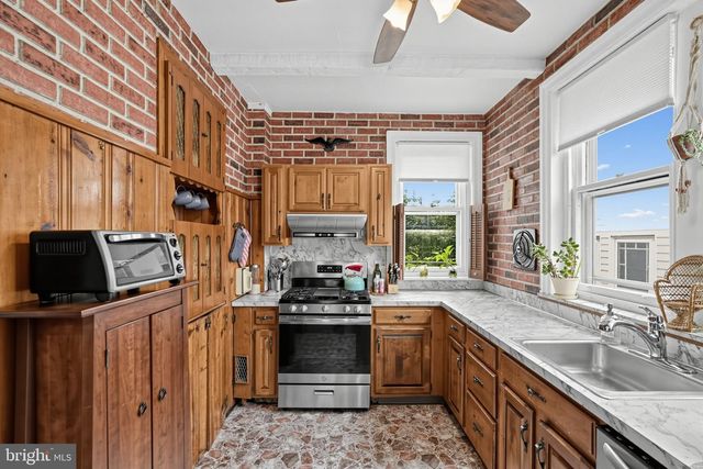 330 GATES ST, Philadelphia, PA 19128