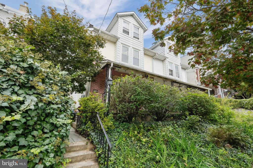 330 GATES ST, Philadelphia, PA 19128 — photo 2