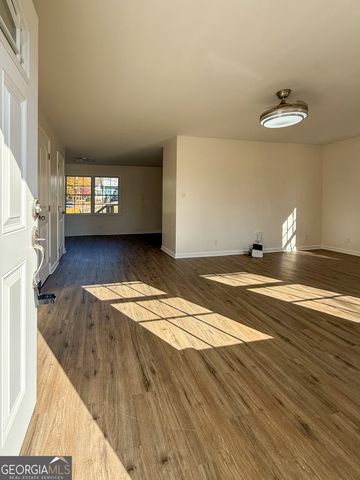 239 E Doyle Street, Toccoa, GA 30577