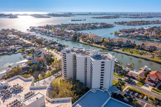 5950 PELICAN BAY PLAZA S PH2C, Gulfport, FL 33707