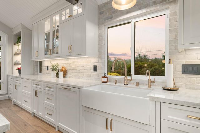 7380 Ridge Rd, Newcastle, CA 95658