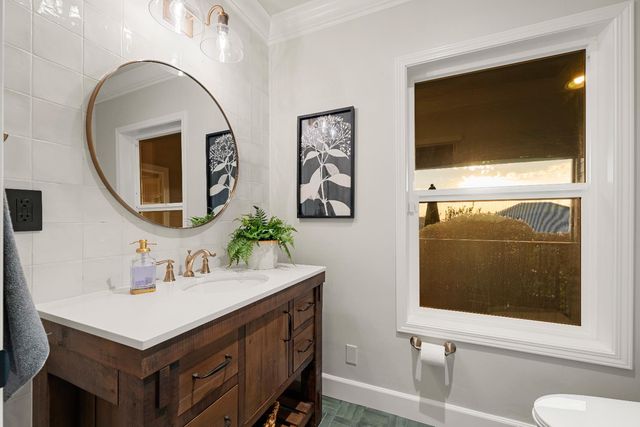 7380 Ridge Rd, Newcastle, CA 95658