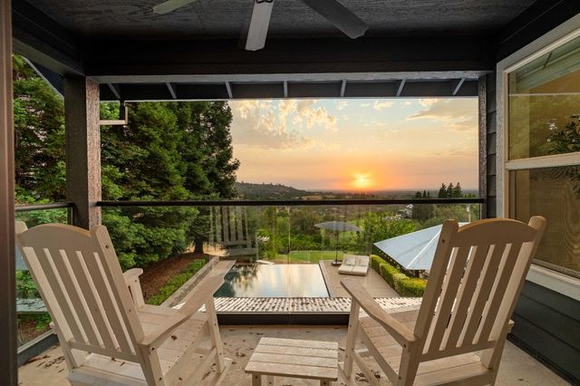 7380 Ridge Rd, Newcastle, CA 95658