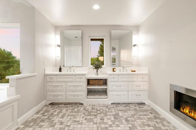7380 Ridge Rd, Newcastle, CA 95658