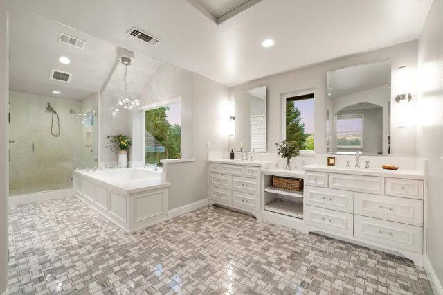 7380 Ridge Rd, Newcastle, CA 95658