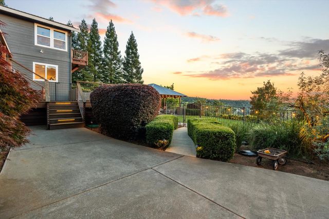 7380 Ridge Rd, Newcastle, CA 95658