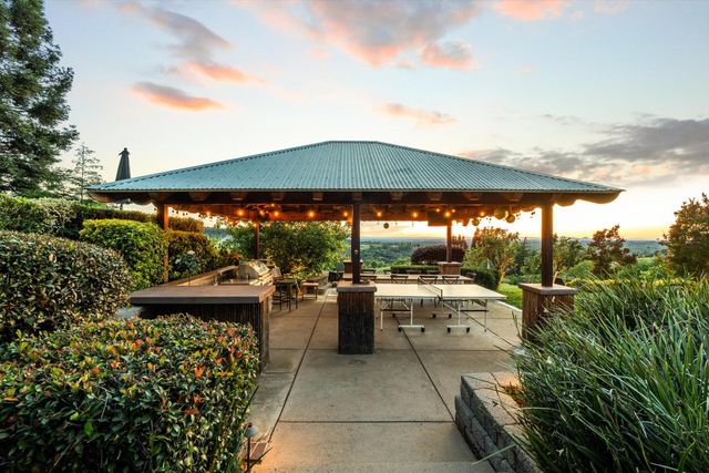 7380 Ridge Rd, Newcastle, CA 95658