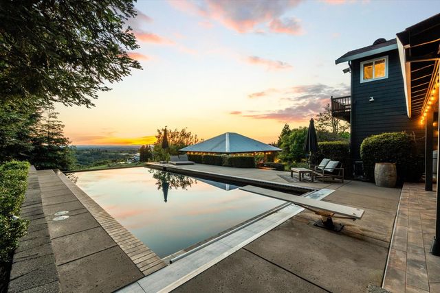 7380 Ridge Rd, Newcastle, CA 95658
